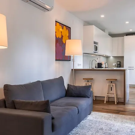 2bdr Charming In Graca By Lovelystay Appartement