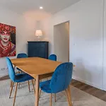2bdr Charming In Graca By Lovelystay 아파트 *