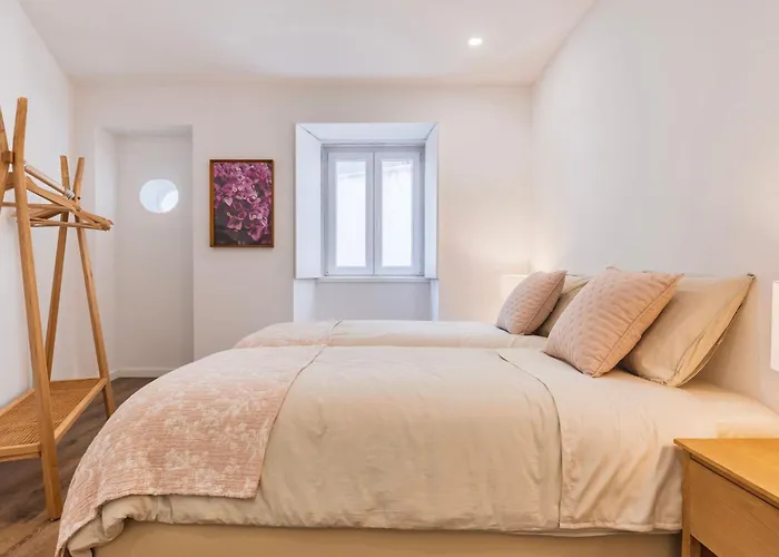 2bdr Charming In Graça By Lovelystay Apartamento