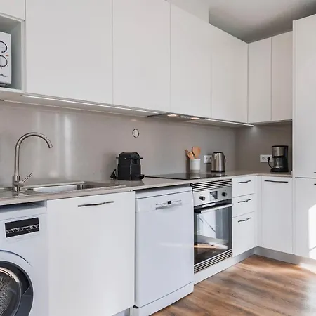 Apartment 2bdr Charming In Graca By Lovelystay Lisbon