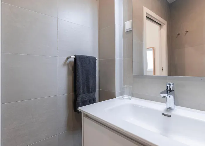 2bdr Charming In Graca By Lovelystay * 리스본